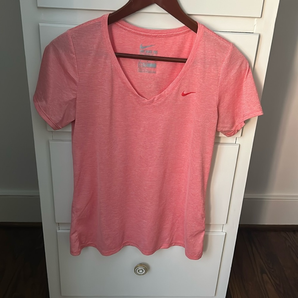 Nike t shirt